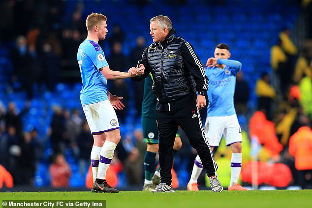  阿森纳门将低级失误，伯恩茅斯补时扳平抢关键一分  