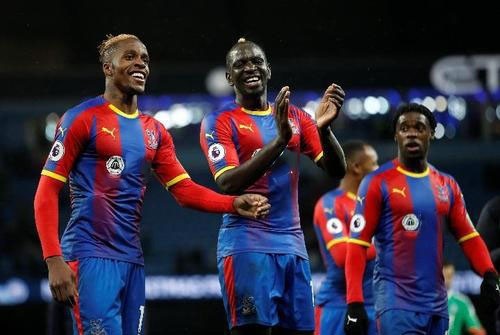  水晶宫客场战平劲旅展现韧性品格