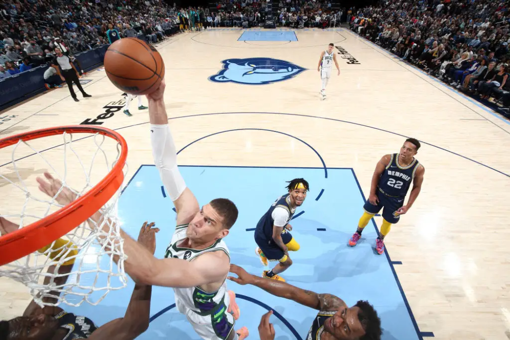  南特青年军异军突起，客场爆冷击败传统豪强  